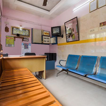 Tribhuvanam Hotel O K.S.Lodge מראה חיצוני תמונה