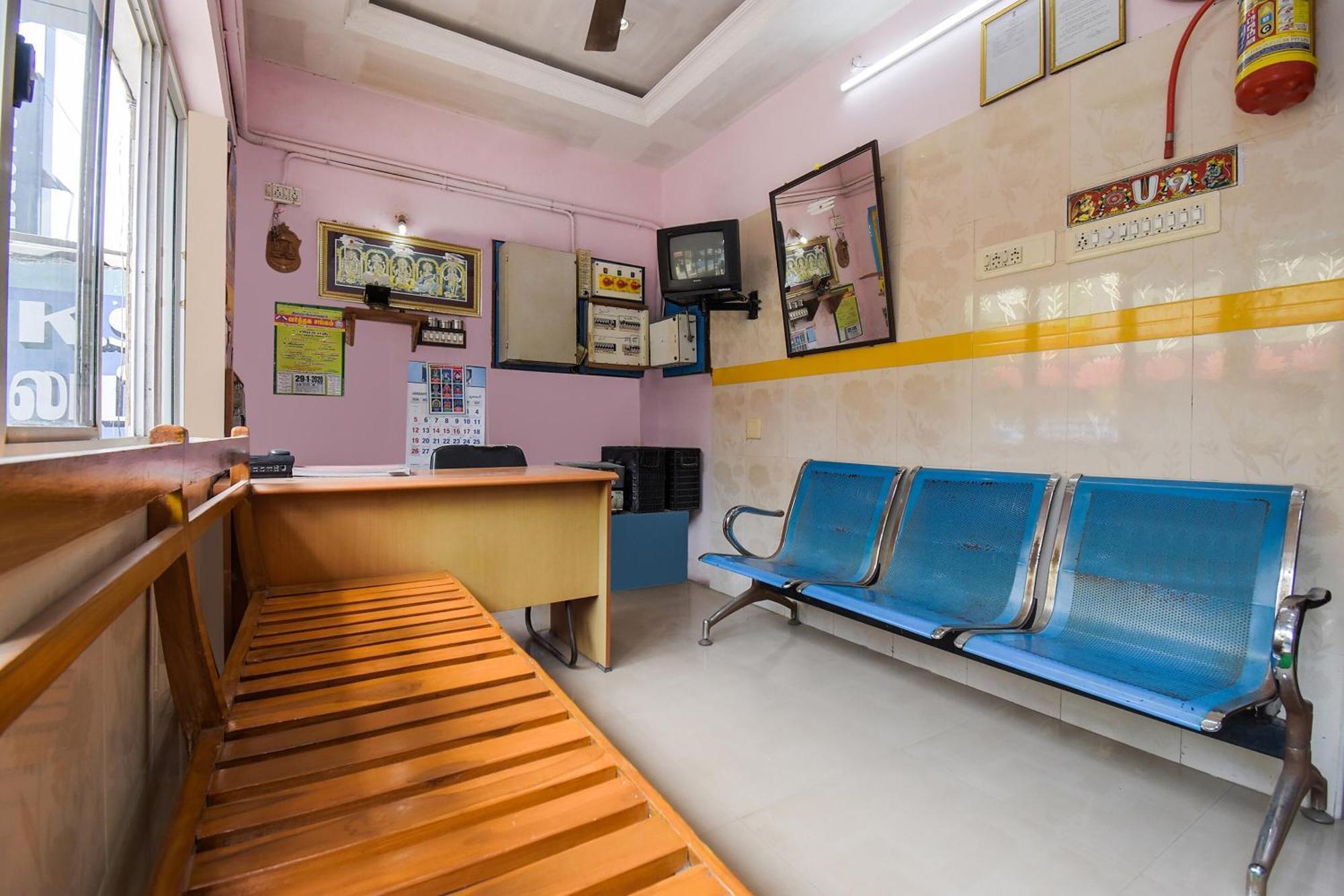 Tribhuvanam Hotel O K.S.Lodge מראה חיצוני תמונה